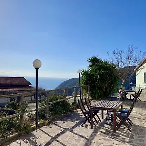 L'ulivo E Il Mare Farma Moneglia